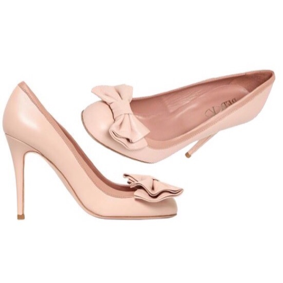 RED Valentino Shoes - RED Valentino Pink Bow Heels